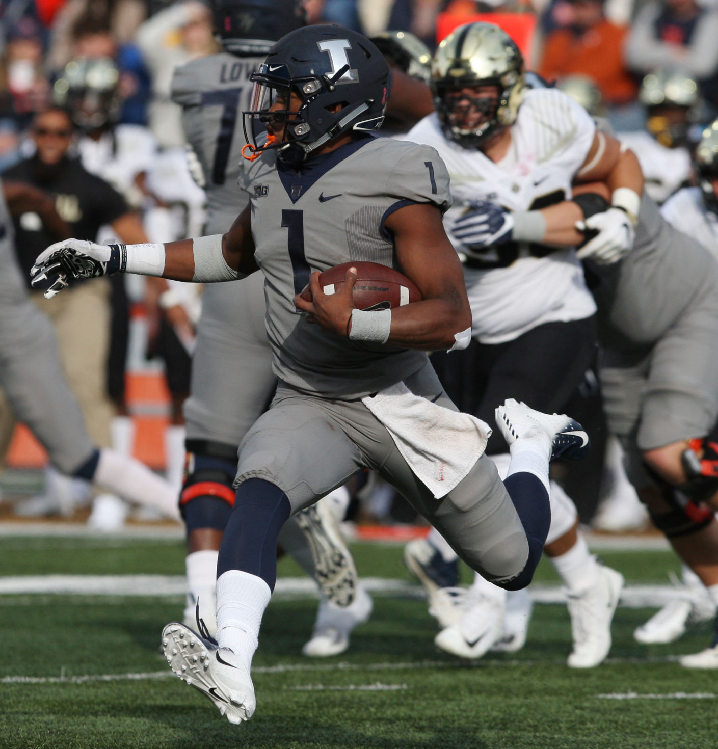 Illinois vs Purdue football 20 10.13.18.jpg
